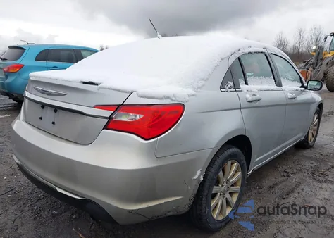 2012 Chrysler 200 Touring z USA, uszkodzony, nr VIN 1C3CCBBB0CN143573